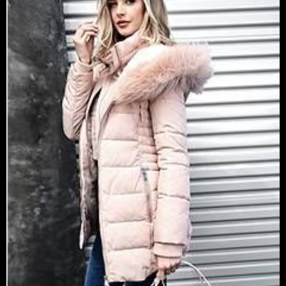 **ISO**Wanted* GUESS Yoko puffer coat with sweetheart faux fur shorter inner li… - Picture 7 of 14